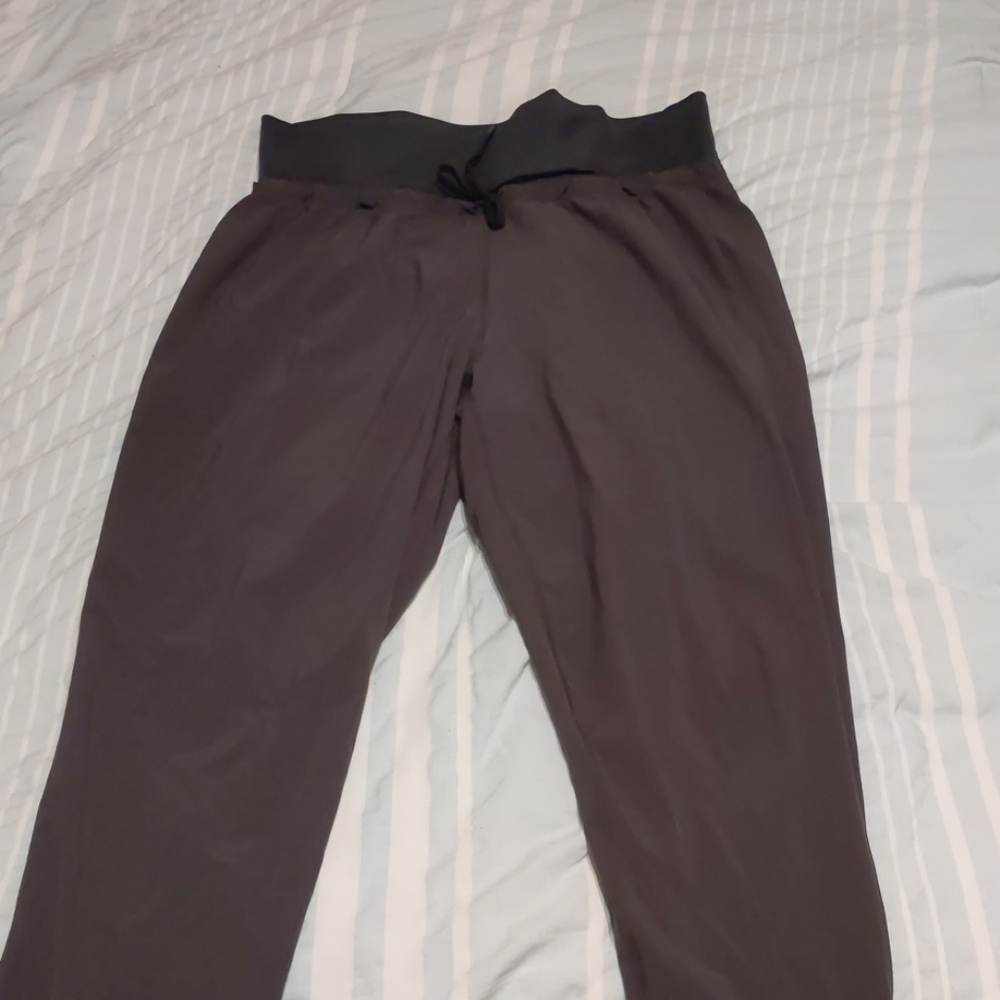Athleta | Spar Pant in Black Olive